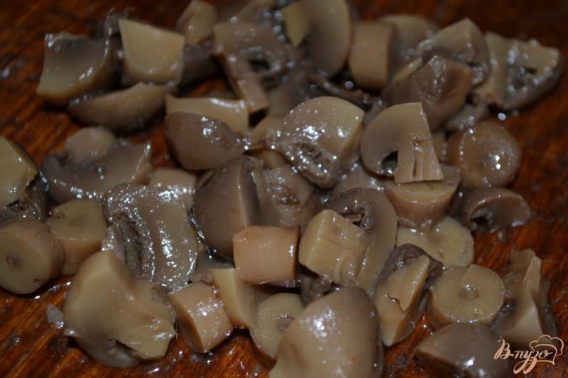Фото приготовление рецепта: Салат из фасоли и свежего огурца шаг №5