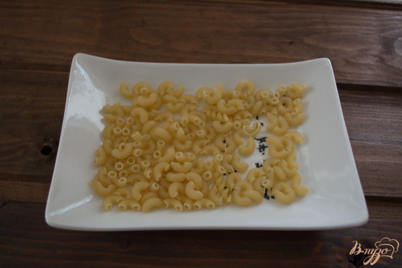 Фото приготовление рецепта: Томатный суп с мясом и макаронами шаг №5