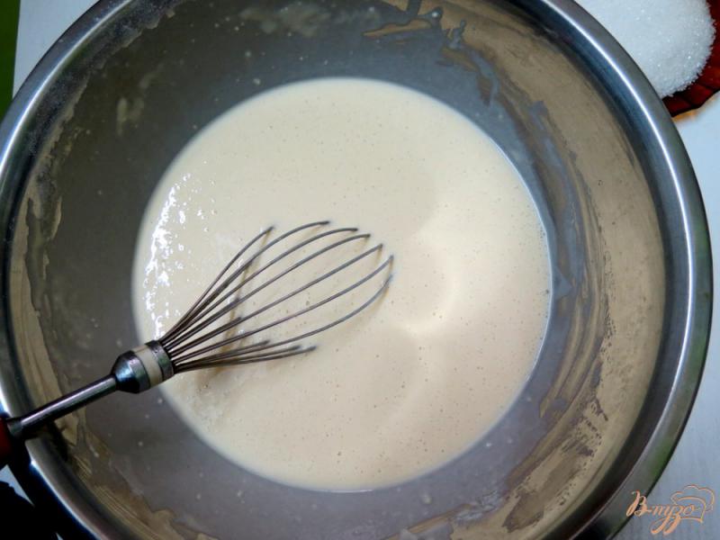 Фото приготовление рецепта: Десерт молочно блинный шаг №3