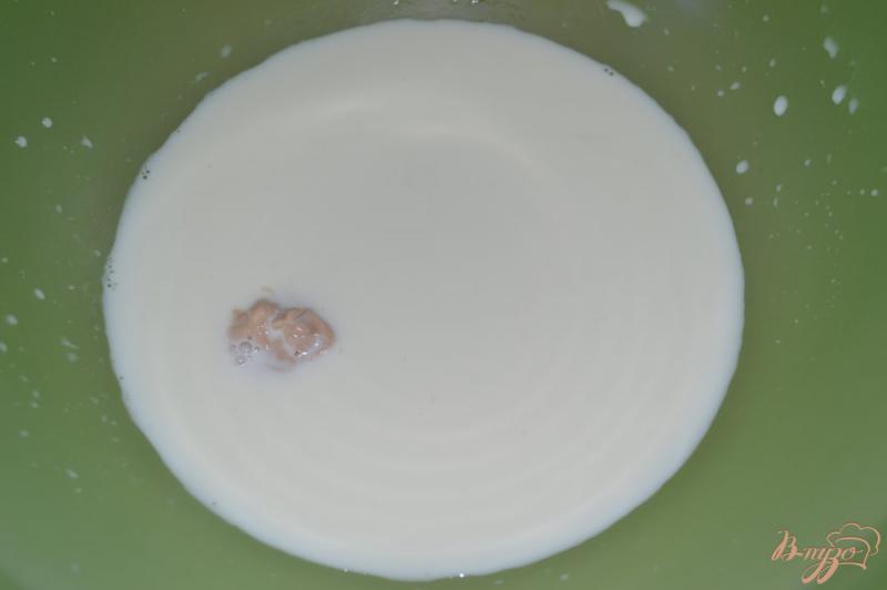 Фото приготовление рецепта: Сладкий батон на молоке с овсяными хлопьями шаг №1
