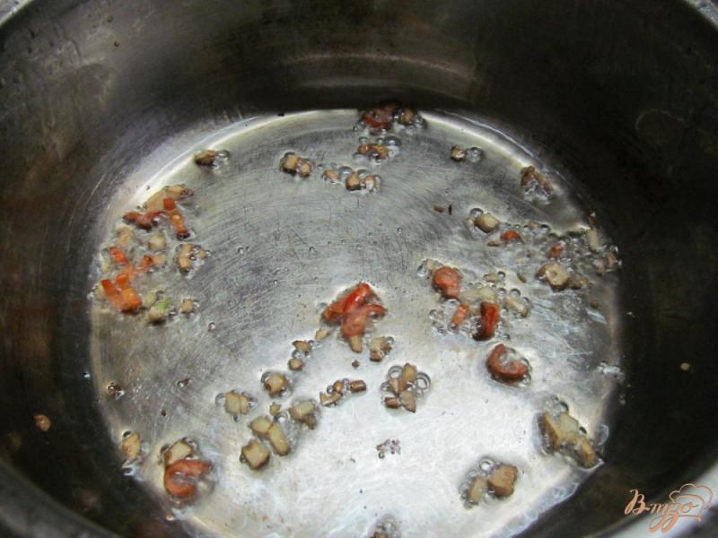Фото приготовление рецепта: Свинина с каперсами картофелем и фасолью шаг №3