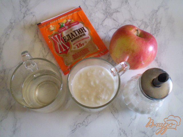Фото приготовление рецепта: Кефирно-яблочное желе шаг №1
