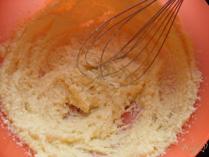 Фото приготовление рецепта: Творожные кексы с изюмом шаг №1