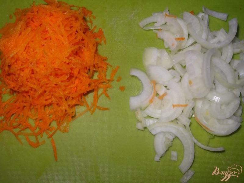 Фото приготовление рецепта: Филе хека в томатном соусе шаг №6