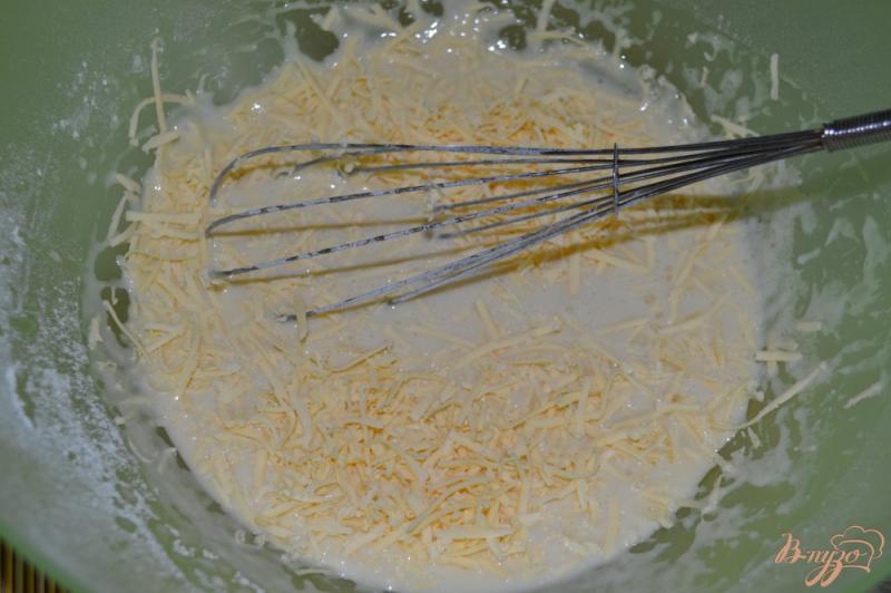 Фото приготовление рецепта: Сырные плетёнки шаг №3