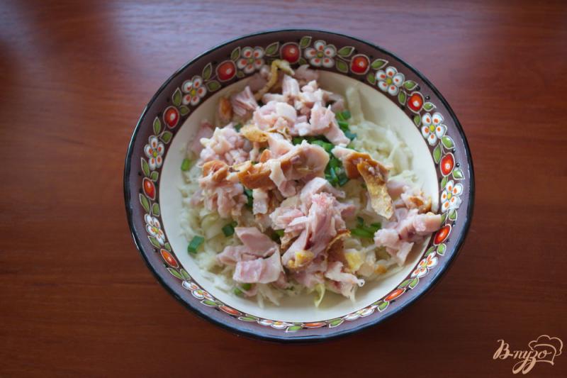 Фото приготовление рецепта: Легкий салатик с копченой курицей шаг №3