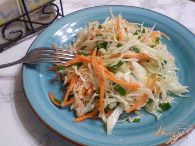 Фото приготовление рецепта: Салат с листьями чеснока шаг №6