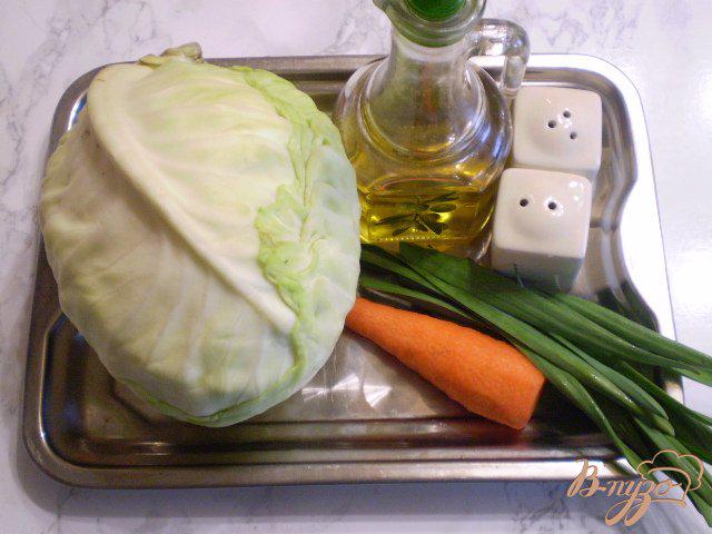 Фото приготовление рецепта: Салат с листьями чеснока шаг №1