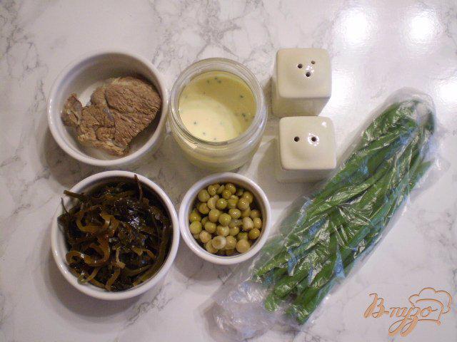 Фото приготовление рецепта: Мясной салат с ламинарией шаг №1