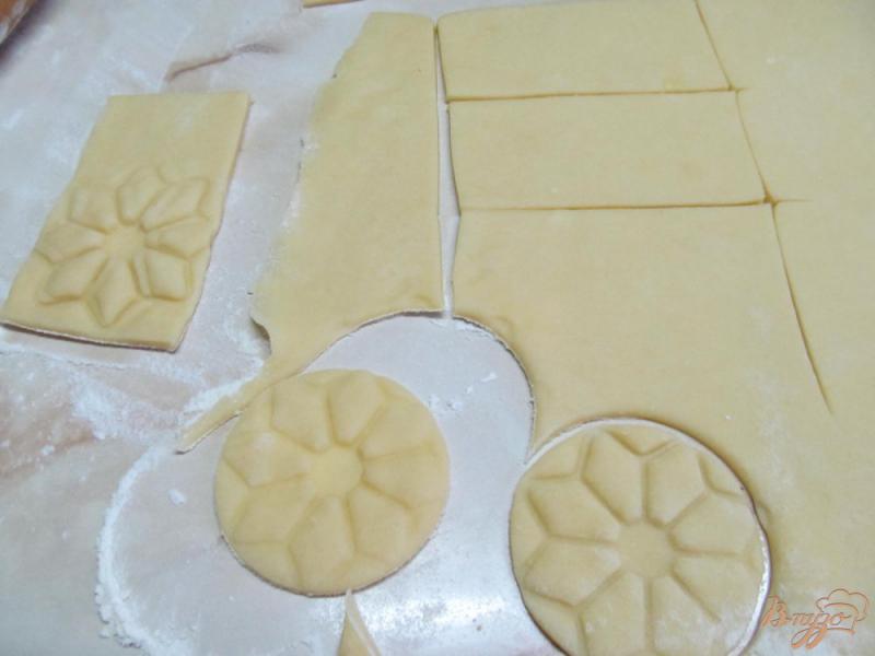 Фото приготовление рецепта: Печенье с шоколадной глазури шаг №4