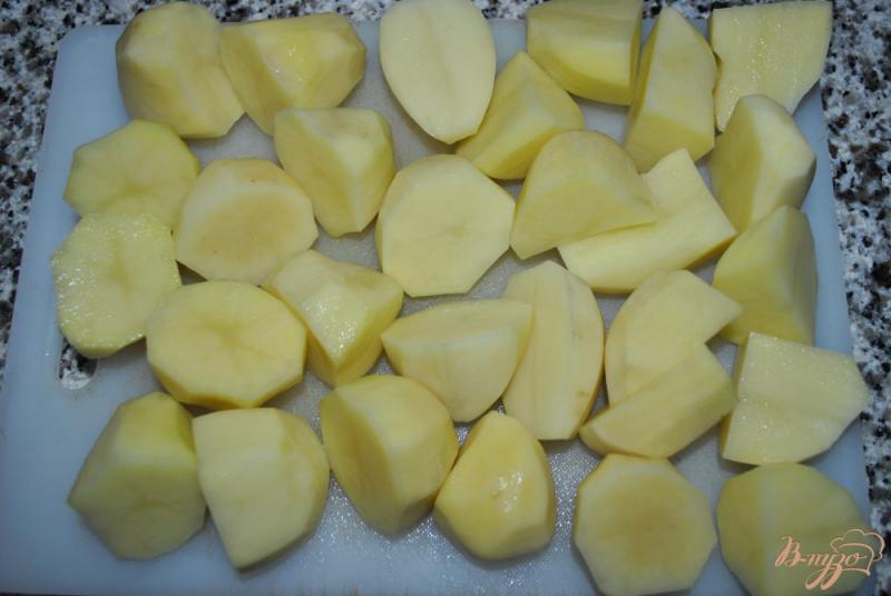 Фото приготовление рецепта: Рагу с картофелем и баклажаном шаг №3