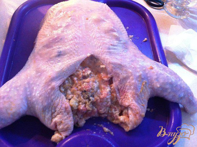 Фото приготовление рецепта: Фаршированная курица шаг №8