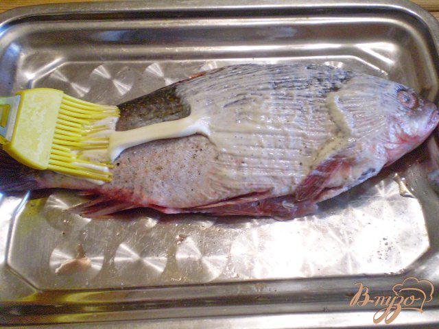 Фото приготовление рецепта: Рыба в майонезе жареная шаг №2