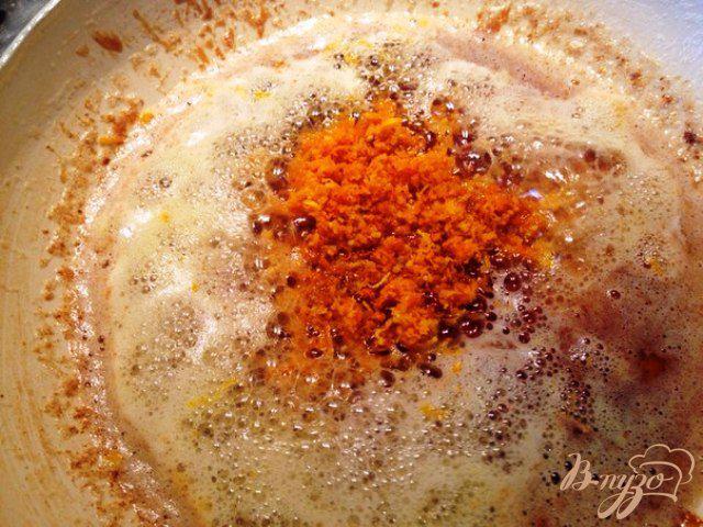 Фото приготовление рецепта: Десерт «Креп- сюзетт» с апельсиновым соусом шаг №6