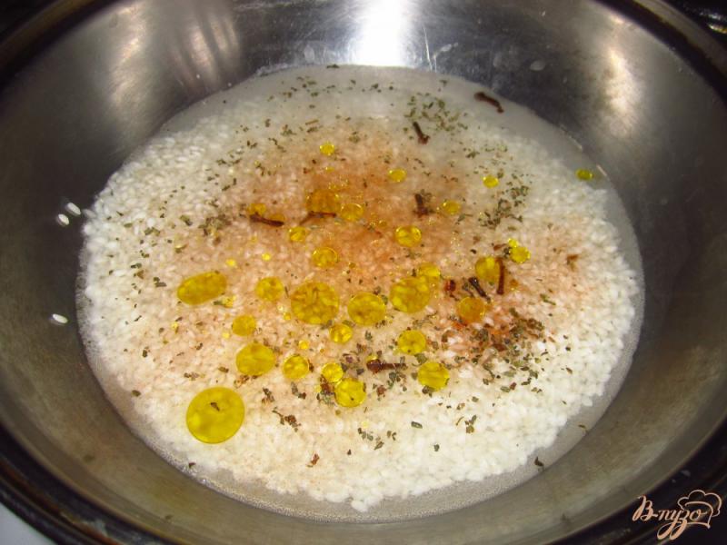 Фото приготовление рецепта: Рис по индийски с лимоном шаг №1