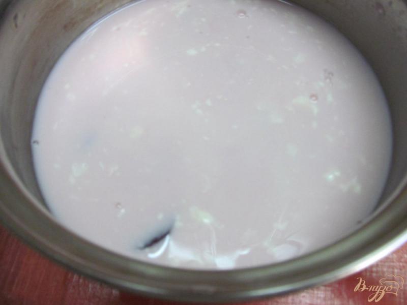 Фото приготовление рецепта: Заливной пирог из печенья и молока со свеклой шаг №2