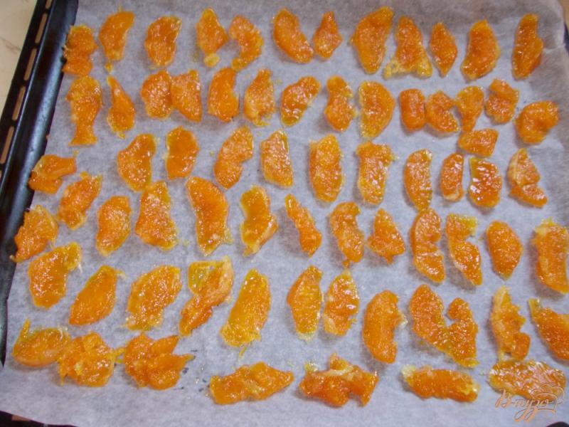 Фото приготовление рецепта: Цукаты «Апельсиновые дольки» шаг №4