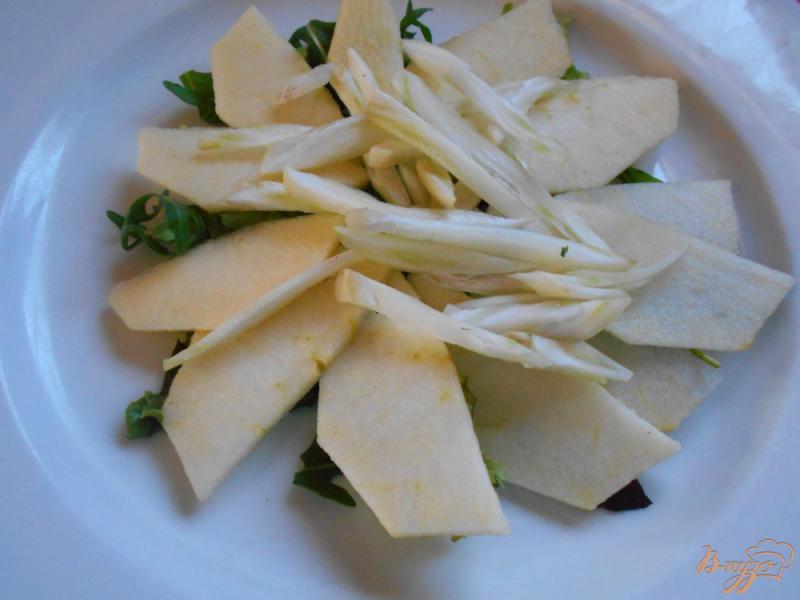 Фото приготовление рецепта: Салат из фенхеля и апельсина шаг №6