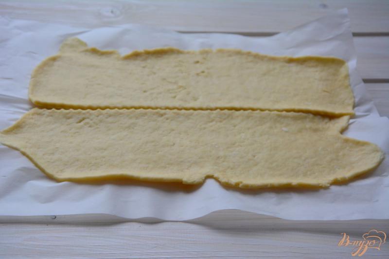 Фото приготовление рецепта: Печенье из плавленных сырков шаг №4