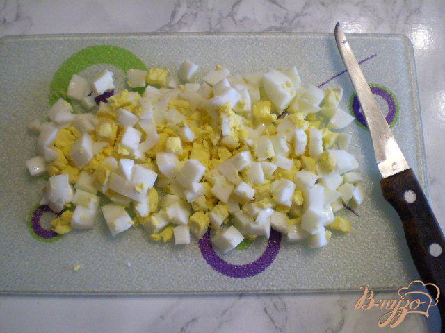 Фото приготовление рецепта: Весенний салат шаг №4