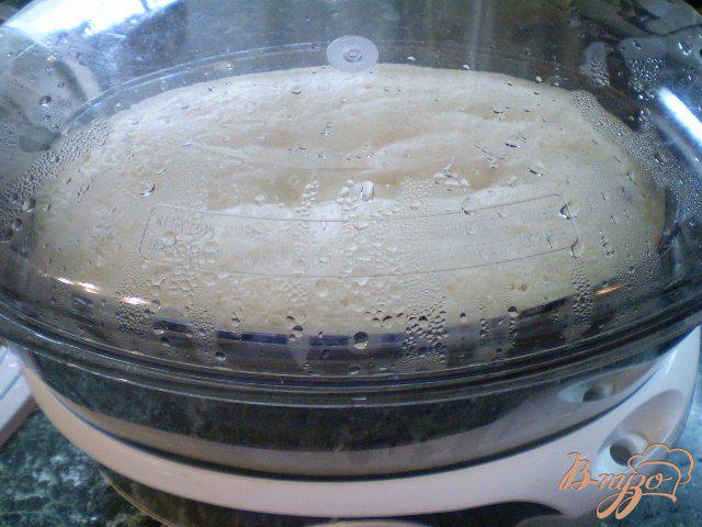 Фото приготовление рецепта: Нежное суфле из творога и ягод в пароварке шаг №8