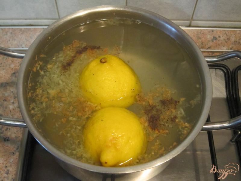 Фото приготовление рецепта: Чай с имбирем и лимоном шаг №6