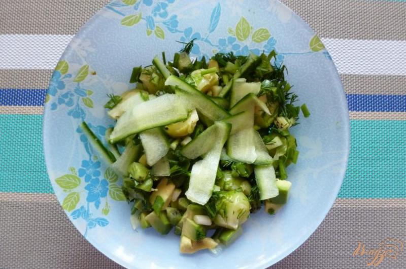 Фото приготовление рецепта: Салат «Зеленый» с кунжутным маслом шаг №2