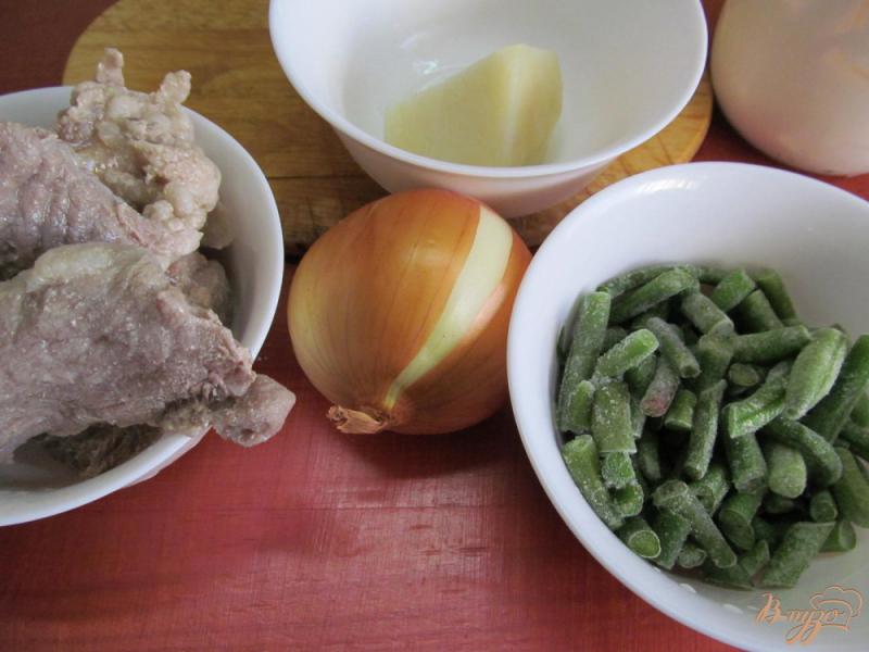 Фото приготовление рецепта: Запеканка из свинины картофеля в сметане шаг №1