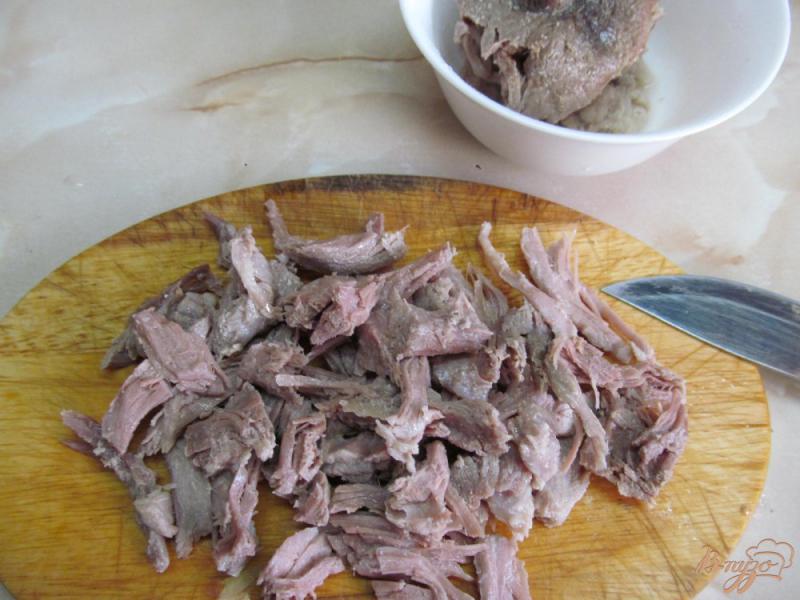 Фото приготовление рецепта: Запеканка из свинины картофеля в сметане шаг №3
