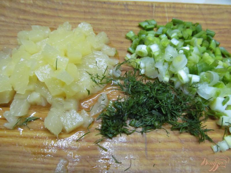 Фото приготовление рецепта: Свиные котлеты с ананасом шаг №2