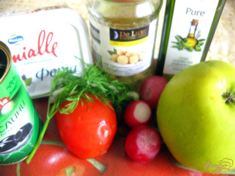 Фото приготовление рецепта: Овощной салат с сыром фета и шампиньонами шаг №1