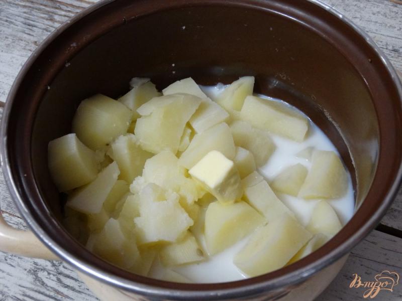 Фото приготовление рецепта: Картофельные корзинки с печенью трески шаг №2