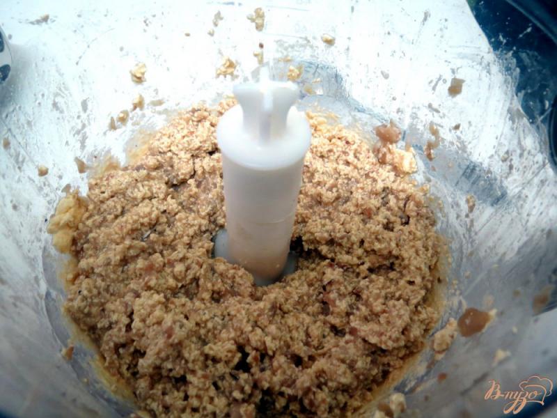 Фото приготовление рецепта: Намазка из салаки на хлеб шаг №5