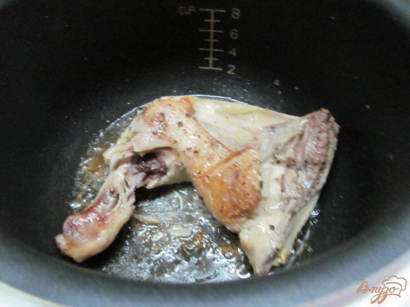 Фото приготовление рецепта: Курица с капустой в горчичном соусе шаг №4