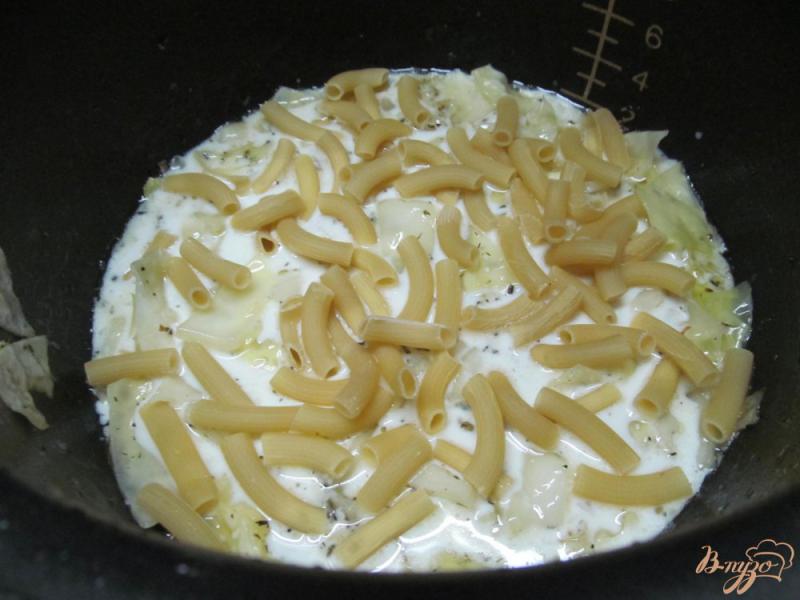 Фото приготовление рецепта: Курица с капустой в горчичном соусе шаг №9
