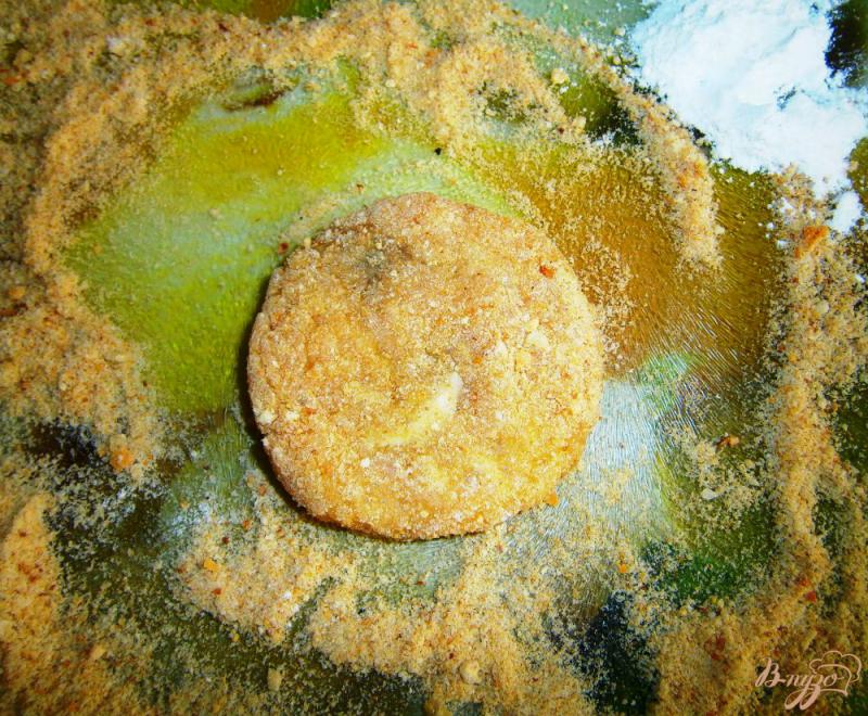Фото приготовление рецепта: Куриные котлеты с грибами шаг №7