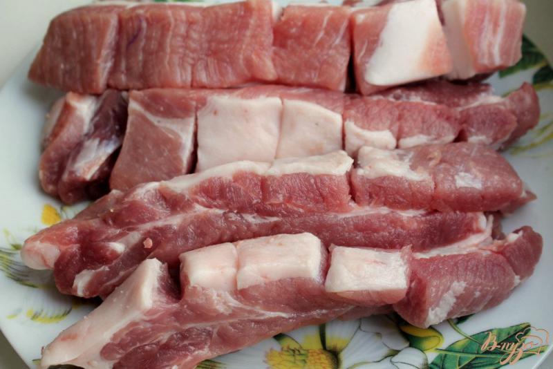Фото приготовление рецепта: Свиные ребра маринованные в красном вине шаг №1