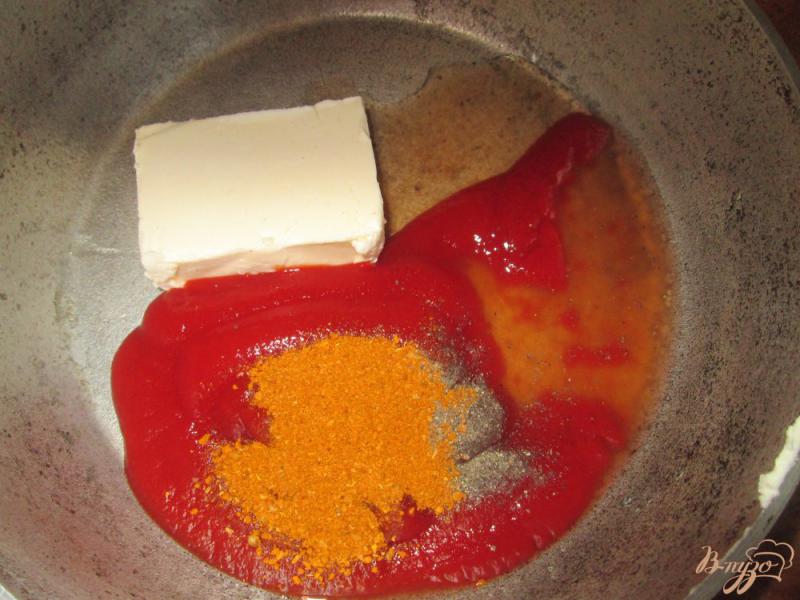 Фото приготовление рецепта: Куриные голени запеченные в духовке с соусом шаг №3