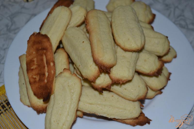 Фото приготовление рецепта: Песочное печенье с карамелью шаг №5