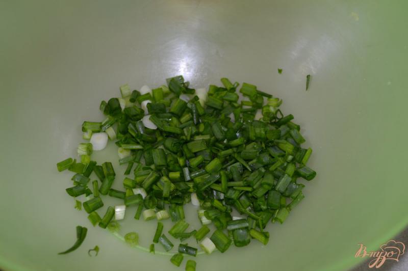 Фото приготовление рецепта: Летний салат со сметаной шаг №1