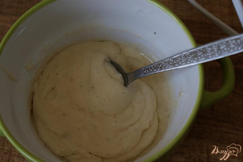 Фото приготовление рецепта: Детское кукурузное печенье «Смайлы» шаг №3
