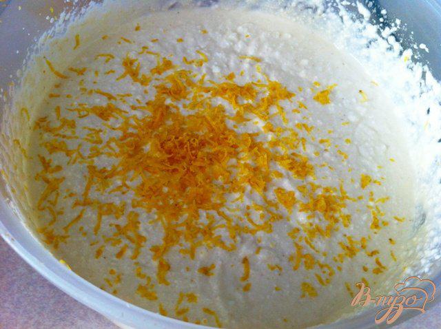 Фото приготовление рецепта: Ванильная  двухслойная запеканка  с клубничным соусом шаг №3
