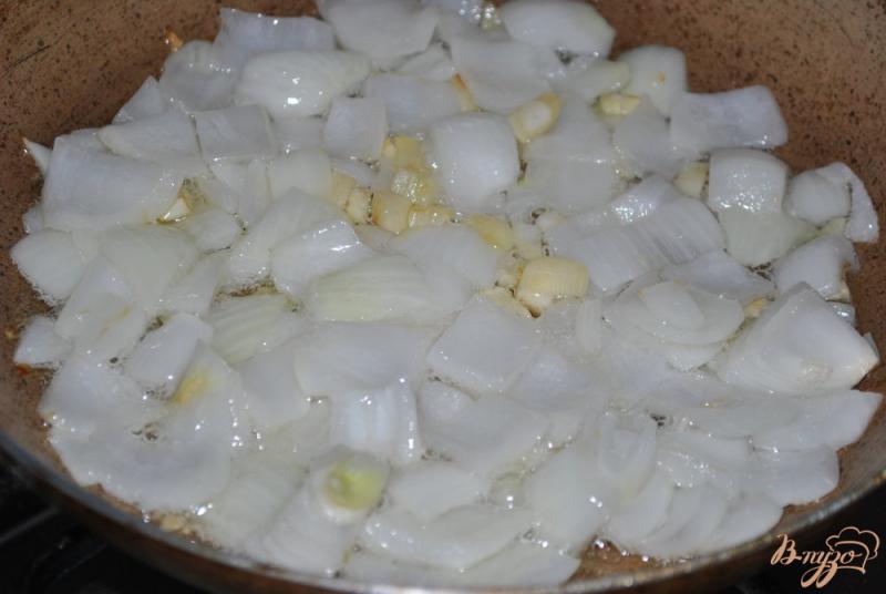 Фото приготовление рецепта: Томатная сальса с кальмарами шаг №6