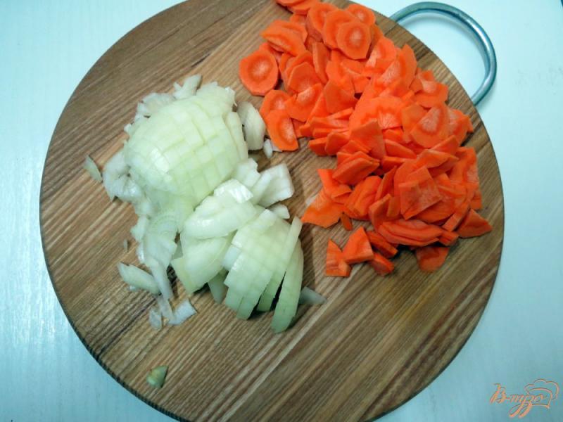 Фото приготовление рецепта: Суп пюре овощной  с шампиньонами шаг №3