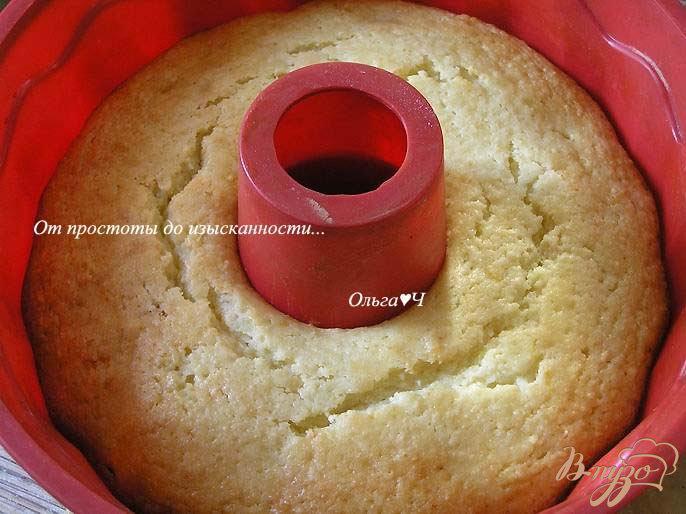 Фото приготовление рецепта: Творожный кекс с курагой шаг №5