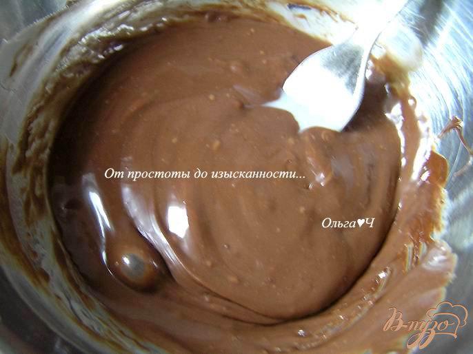 Фото приготовление рецепта: Шоколадное печенье с шоколадным кремом шаг №5