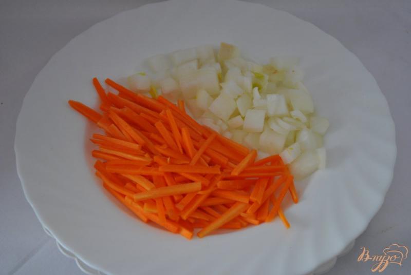 Фото приготовление рецепта: Кус-кус с курицей и овощами шаг №12