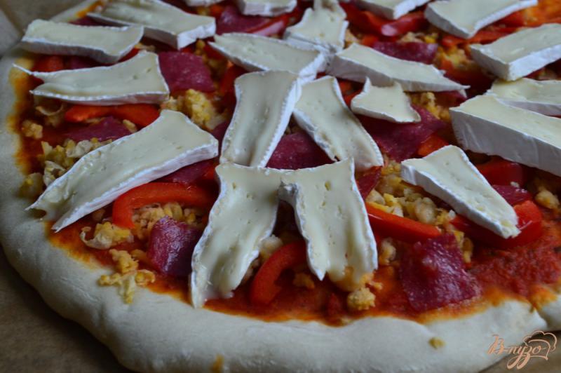 Фото приготовление рецепта: Пицца с нутом и сладким перцем шаг №5