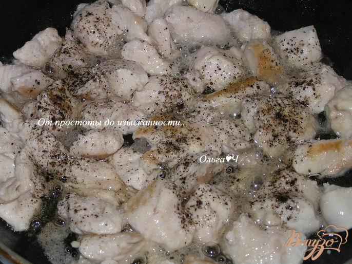 Фото приготовление рецепта: Куриное филе с перцем и тыквой шаг №1