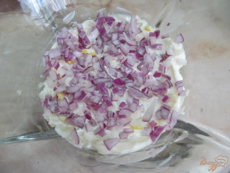 Фото приготовление рецепта: Салат из копченой курицы шаг №3